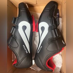 Brand NEW Peloton Cycling Shoes (Size 42/Men 9/Women 11)